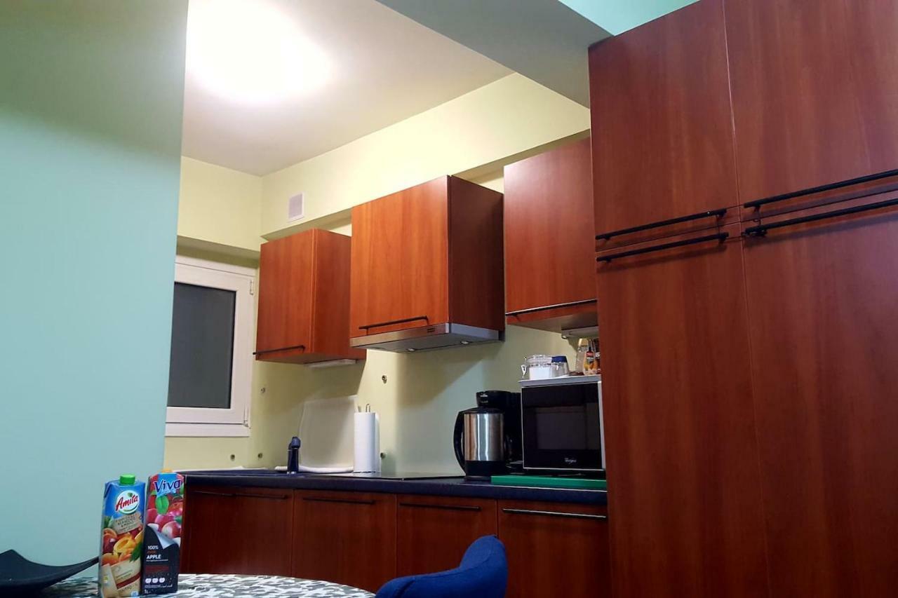 Quiet Apartment In Plaka 아테네 외부 사진